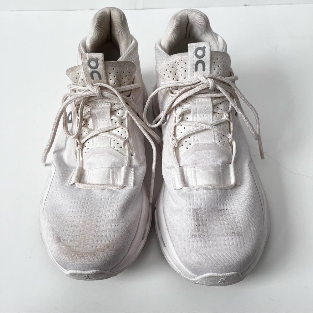 On Cloud Cloudnova 2 All White. Size 6.5. - Picture 2 of 8